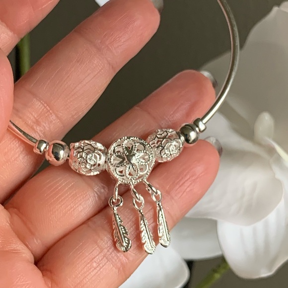 Dream-Catcher Feather Charm Bracelet - Picture 4 of 6